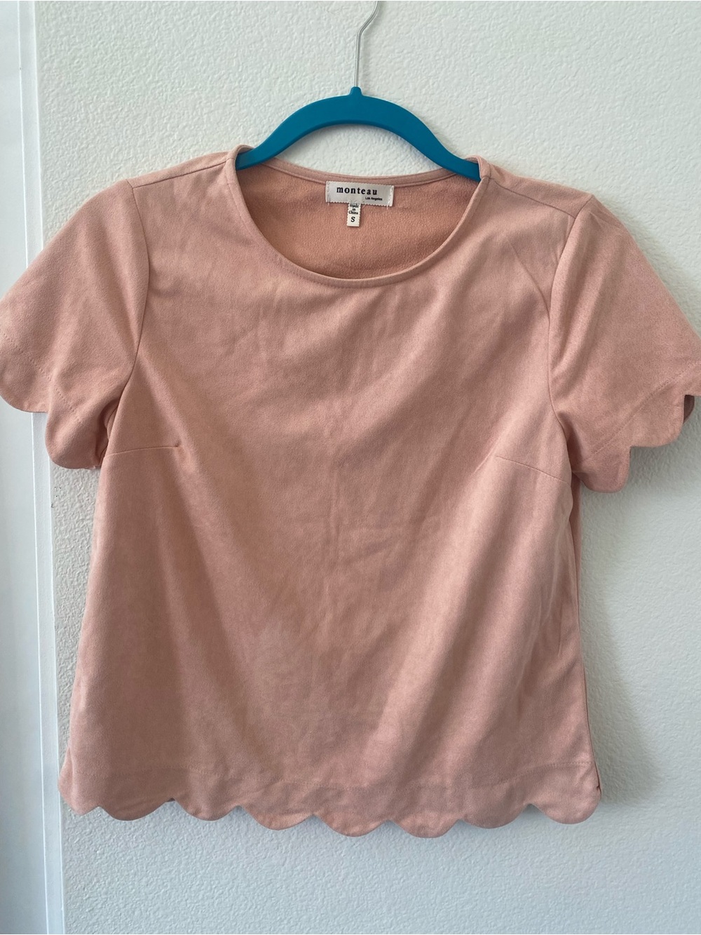 MONTEAU Pink Scallop Hem Short Sleeve Top